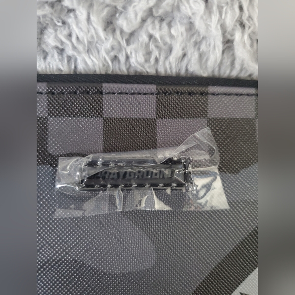 Sprayground 3am Riptide Crossbody Clutch W/ Shoulder Strap - Picture 11 of 11